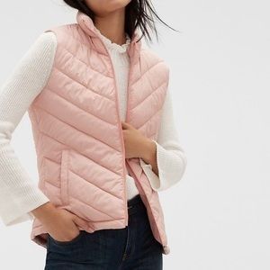 Gap Puffer Vest